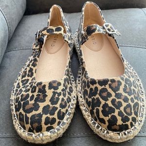 Never worn leopard print flats with strap